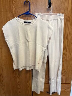 LILLUSORY Women's Cream Knit Pullover & Pants Set